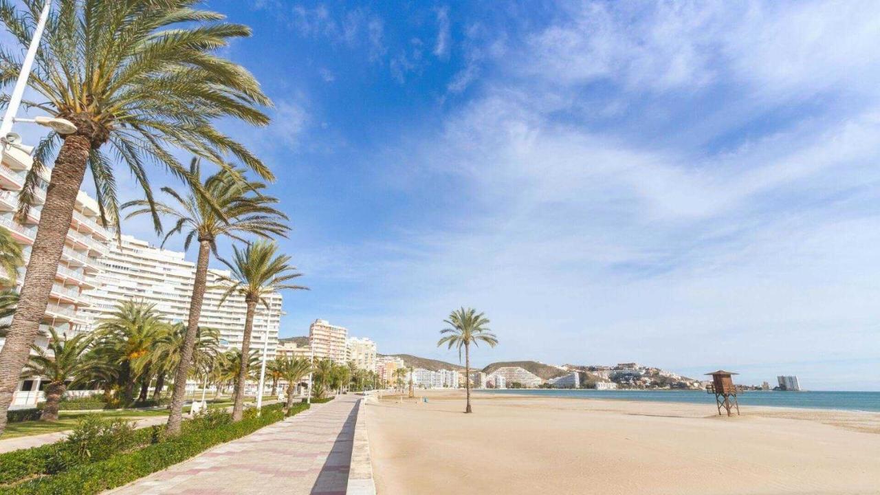 Nuevo, A 60 Metros De La Playa Y Con Vistas Laterales Al Mar Apartment กูลเญรา ภายนอก รูปภาพ