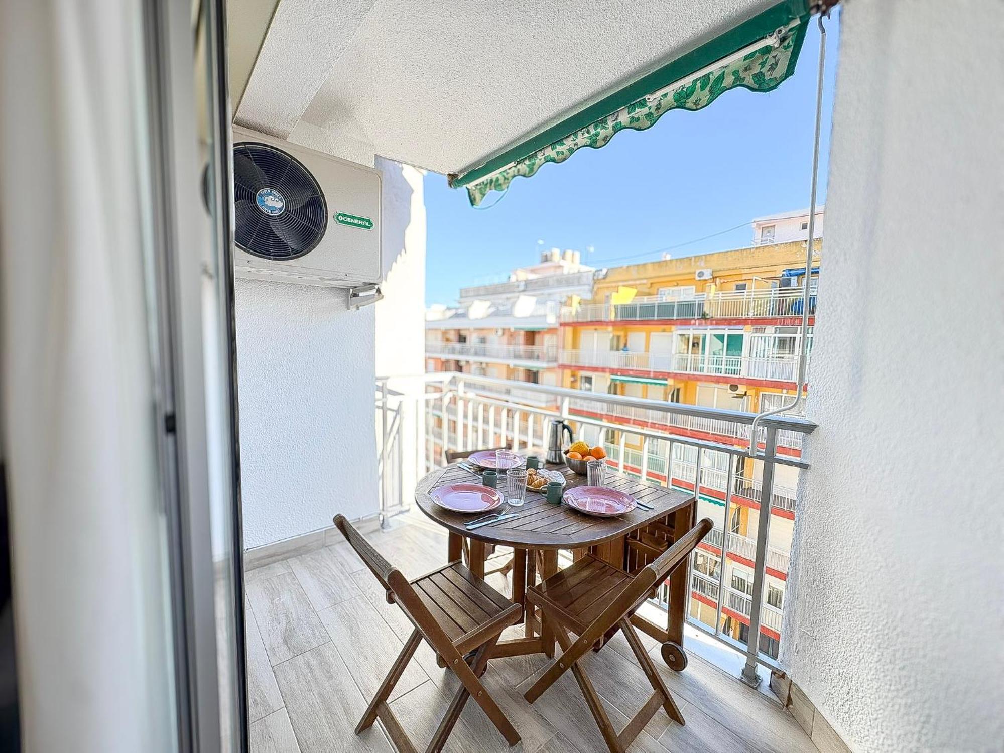 Nuevo, A 60 Metros De La Playa Y Con Vistas Laterales Al Mar Apartment กูลเญรา ภายนอก รูปภาพ